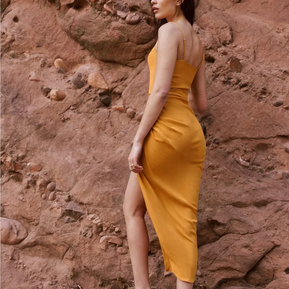 REFORMATION Mignon Dress - Picture 2 of 8